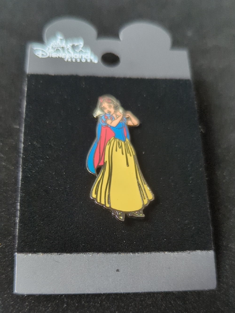Disney Snow White Trading Pin NWT